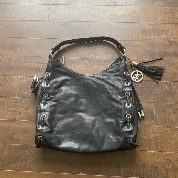 Michael Kors Slouchly Shoulder Hobo black leather bag - Picture 3 of 11